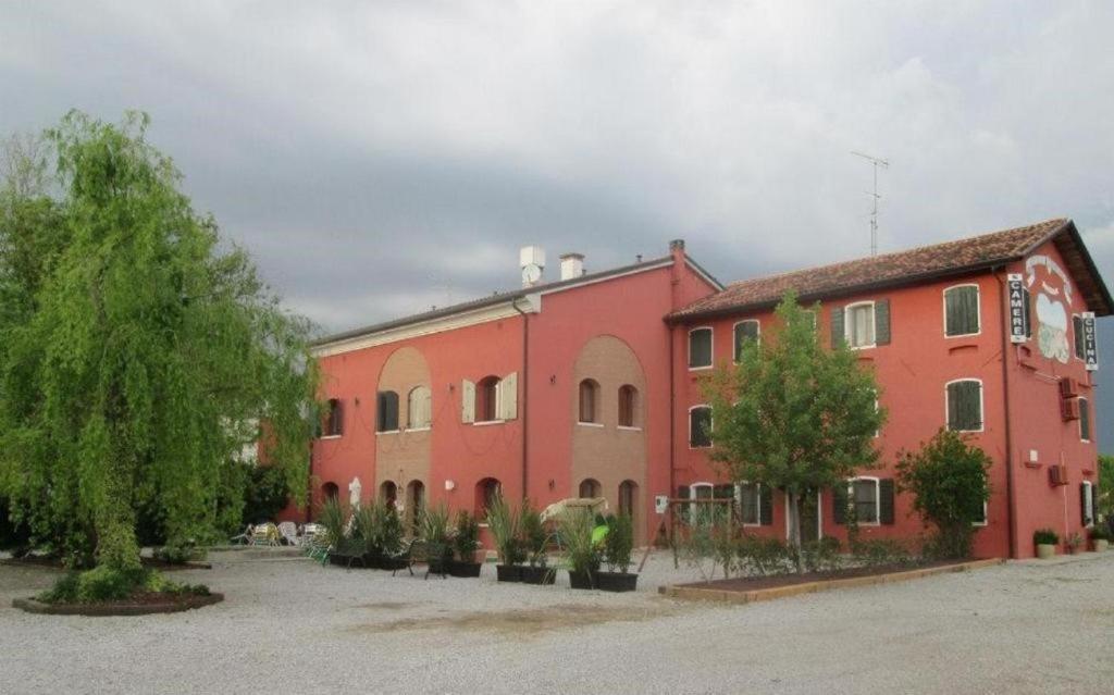 Hostal Quadrifoglio Relax San Donà di Piave Exterior foto