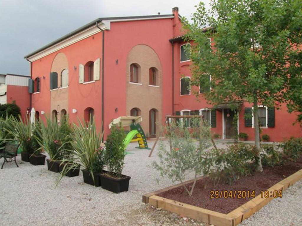 Hostal Quadrifoglio Relax San Donà di Piave Exterior foto